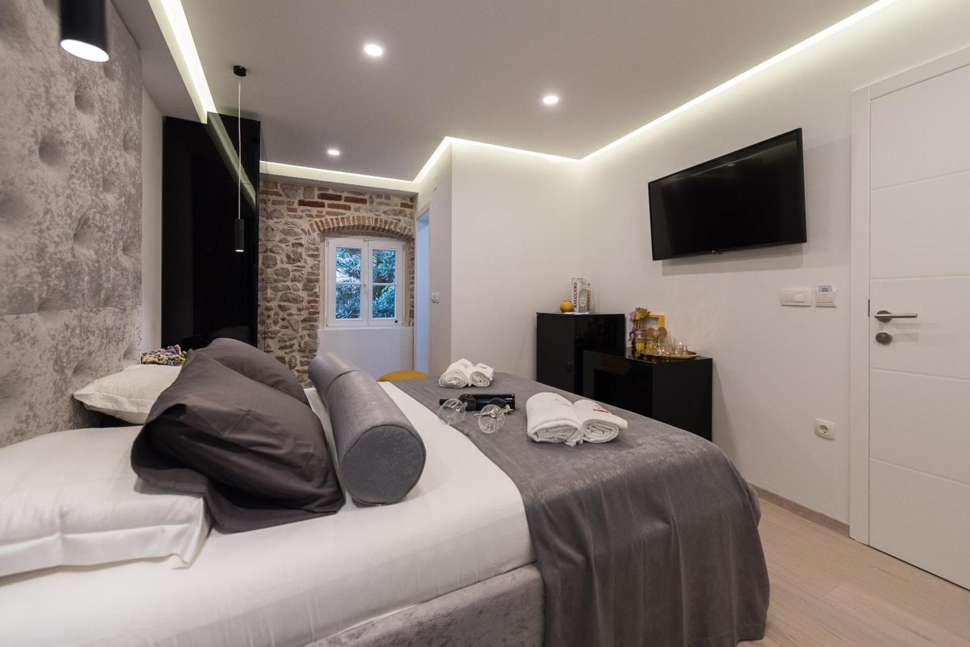 זאדאר 10 Heritage Rooms מראה חיצוני תמונה